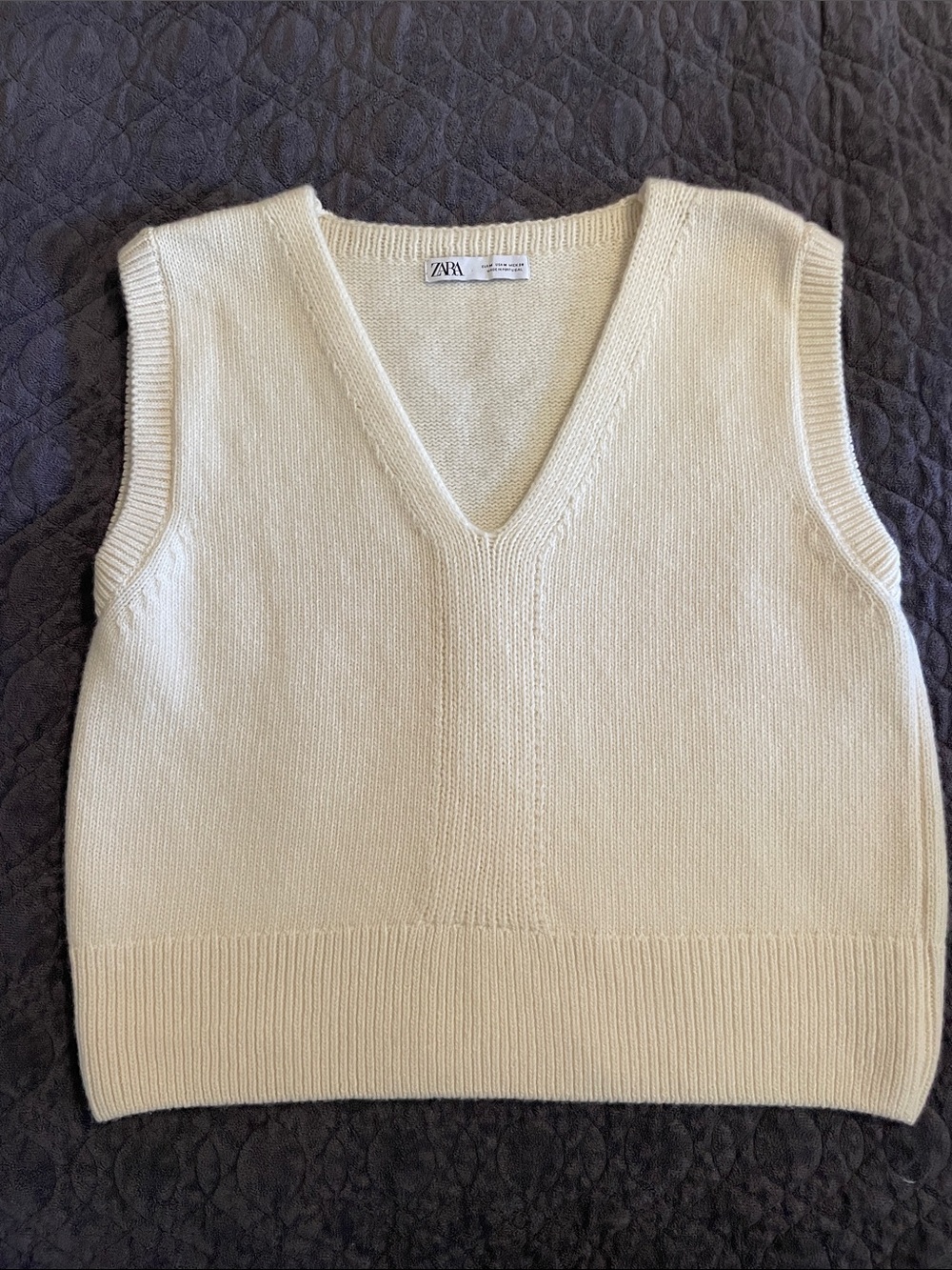 ZARA Cream V-Neck Knit Sweater Vest